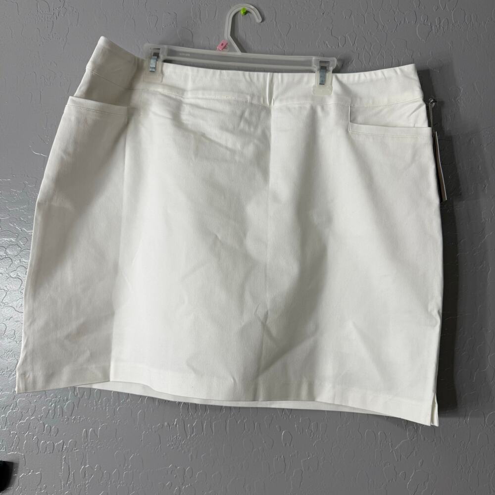 Soft Surroundings Soft Essential Superla Skort, White, 1x